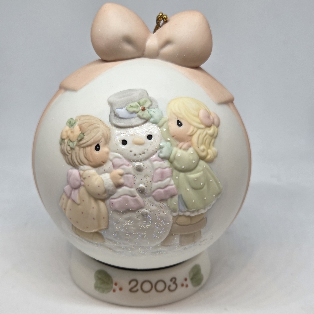 Precious Moments Annual Ornament Dated 2003 "I-cy Potential in You" Item #112875